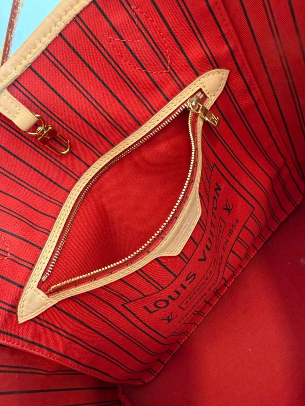 Louis Vuitton Neverfull MM tote - Picture 7 of 14